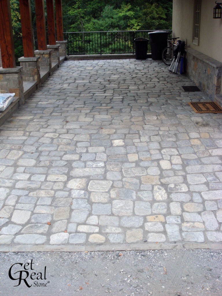 Coyote Gray Tumbled Cobbles